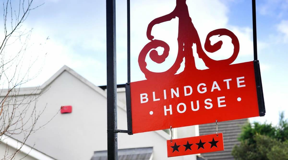 金塞尔 Blind Gate House酒店 外观 照片